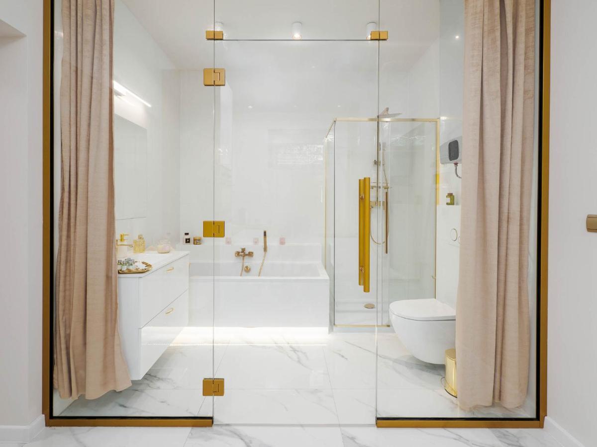 Apartament Gold Aleja Nmp 8 - Free Parking Częstochowa Eksteriør bilde