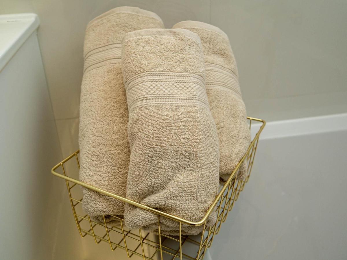 Apartament Gold Aleja Nmp 8 - Free Parking Częstochowa Eksteriør bilde