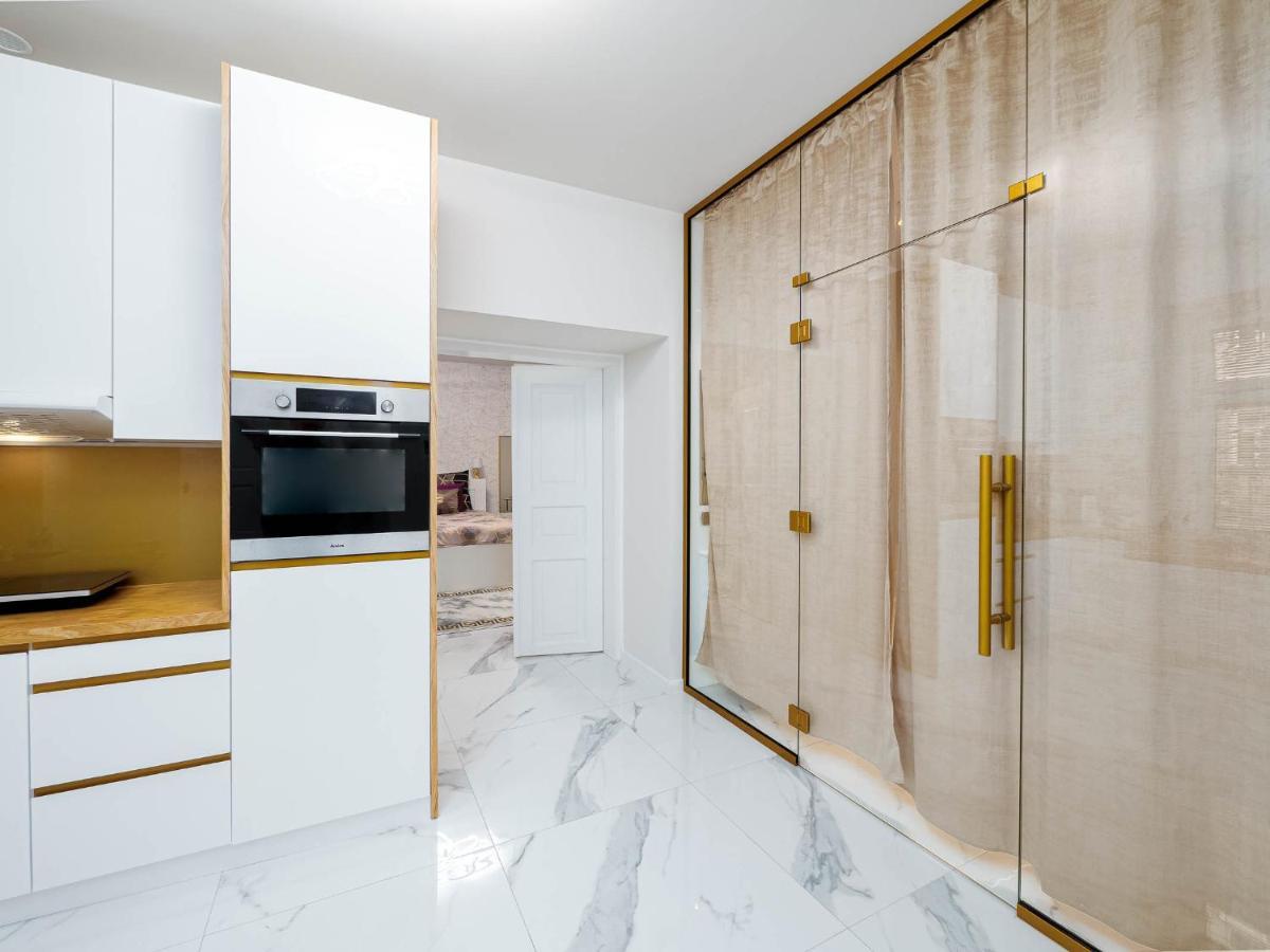 Apartament Gold Aleja Nmp 8 - Free Parking Częstochowa Eksteriør bilde